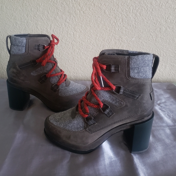 Sorel Blake Weatherproof Boots in Quarry 6.5 - Picture 4 of 8